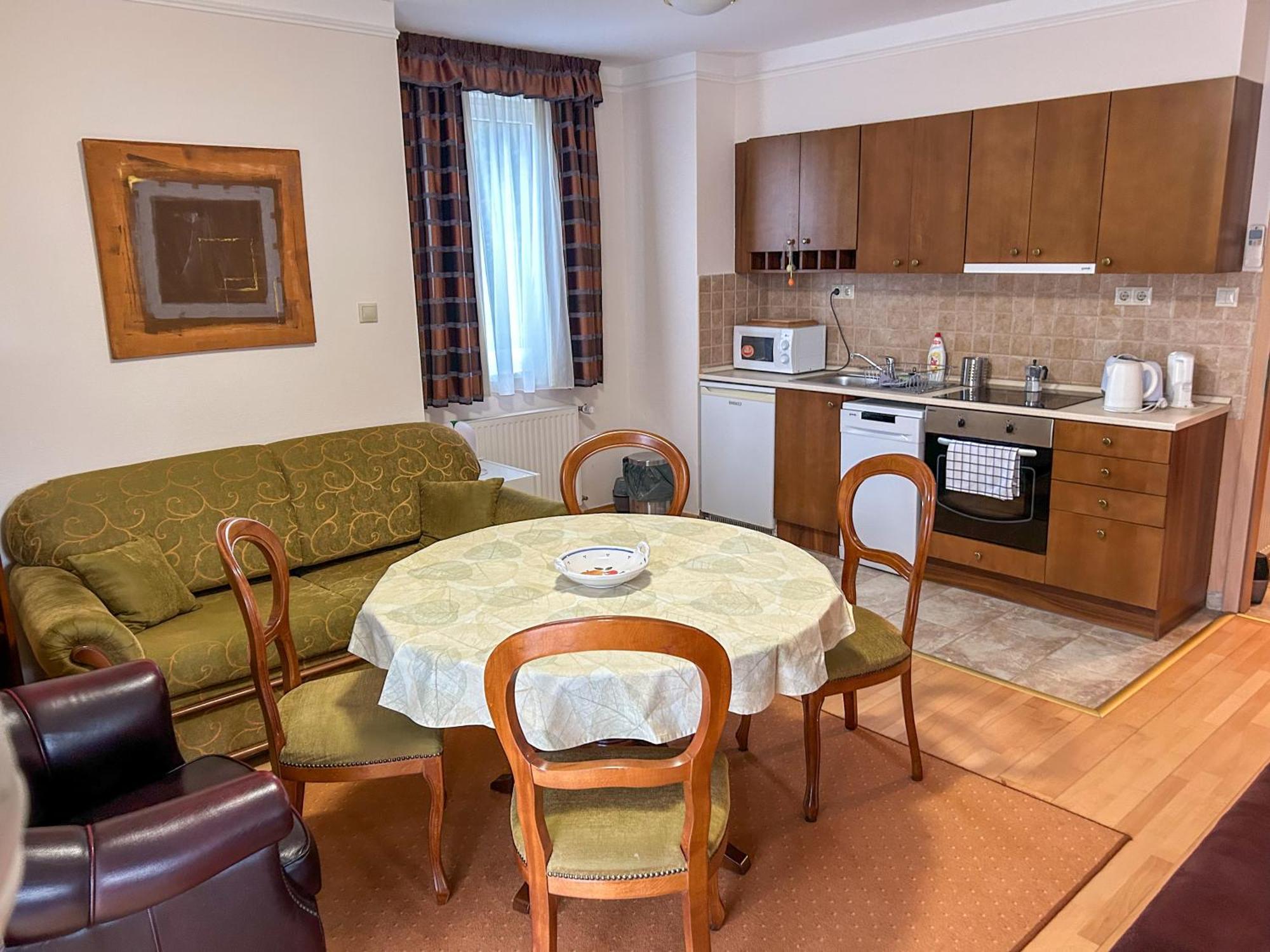 Bernadett Villa Apartman 3 Bük Zewnętrze zdjęcie